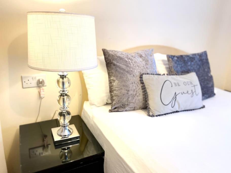 Amazing 2-Bed City Centre Apt With Parking Coventry Buitenkant foto